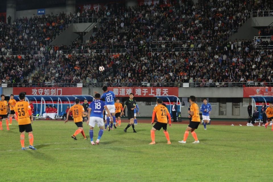 上半场双方, 在赛后新闻, 广元剑门雄